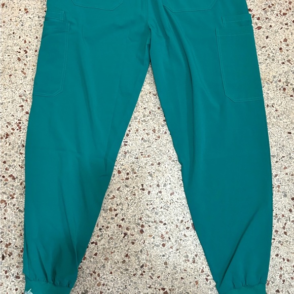 Millennials in medicine Mims  scrub set medium teal - Picture 15 of 16